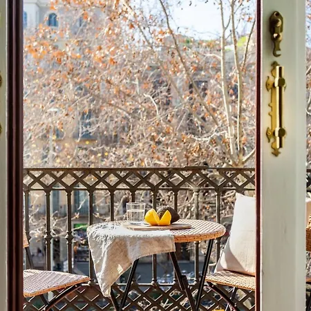 Timor - 2 Bedrooms And Balcony In Eixample Dreta Appartement