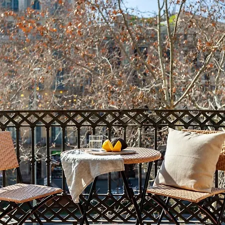Апартаменты Timor - 2 Bedrooms And Balcony In Eixample Dreta