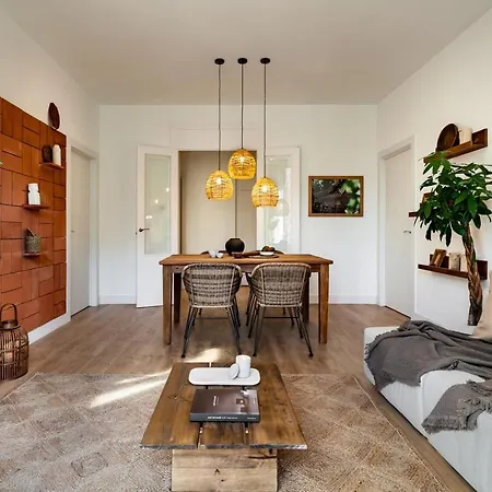 Timor - 2 Bedrooms And Balcony In Eixample Dreta Апартаменты *