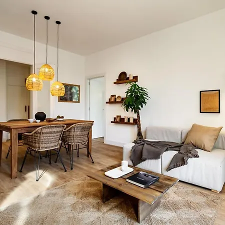 Timor - 2 Bedrooms And Balcony In Eixample Dreta Appartement Barcelone