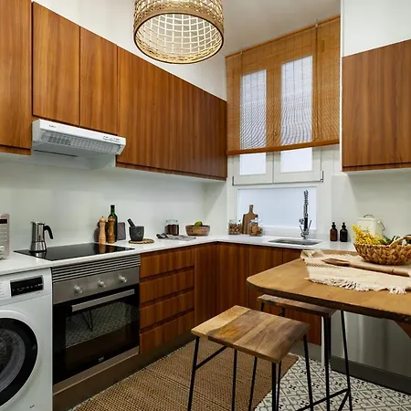 Timor - 2 Bedrooms And Balcony In Eixample Dreta Apartment *